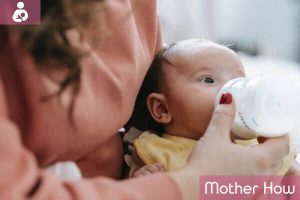 mother-feeding-baby-with-bottle